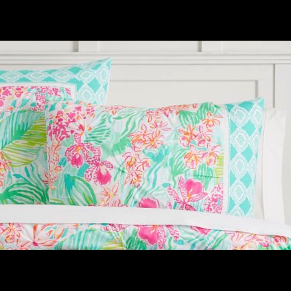 Lilly Pulitzer pillowcase
